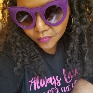 Meet your Posher, Posh